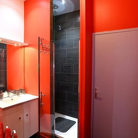 Happy Studio Gare Centre Апартаменты *