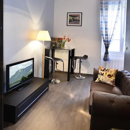 Happy Studio Gare Centre Апартаменты